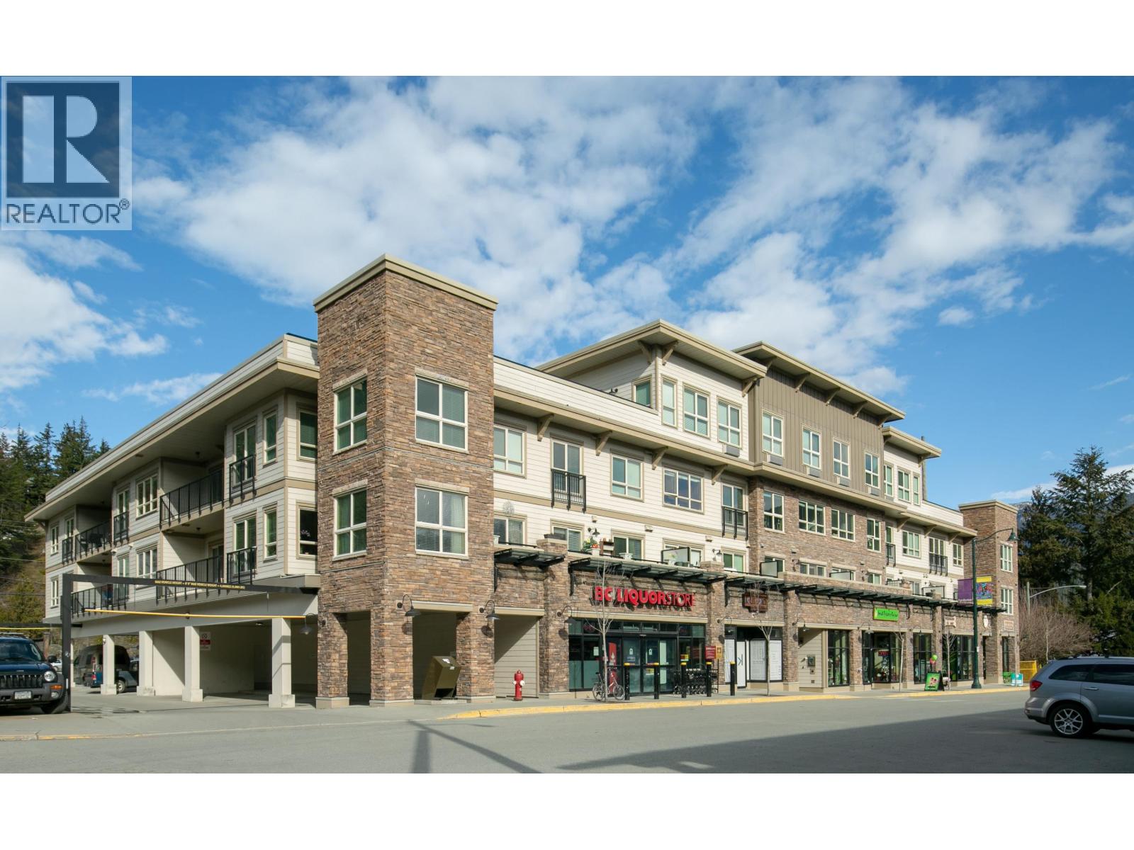 209 7445 FRONTIER STREET, Pemberton