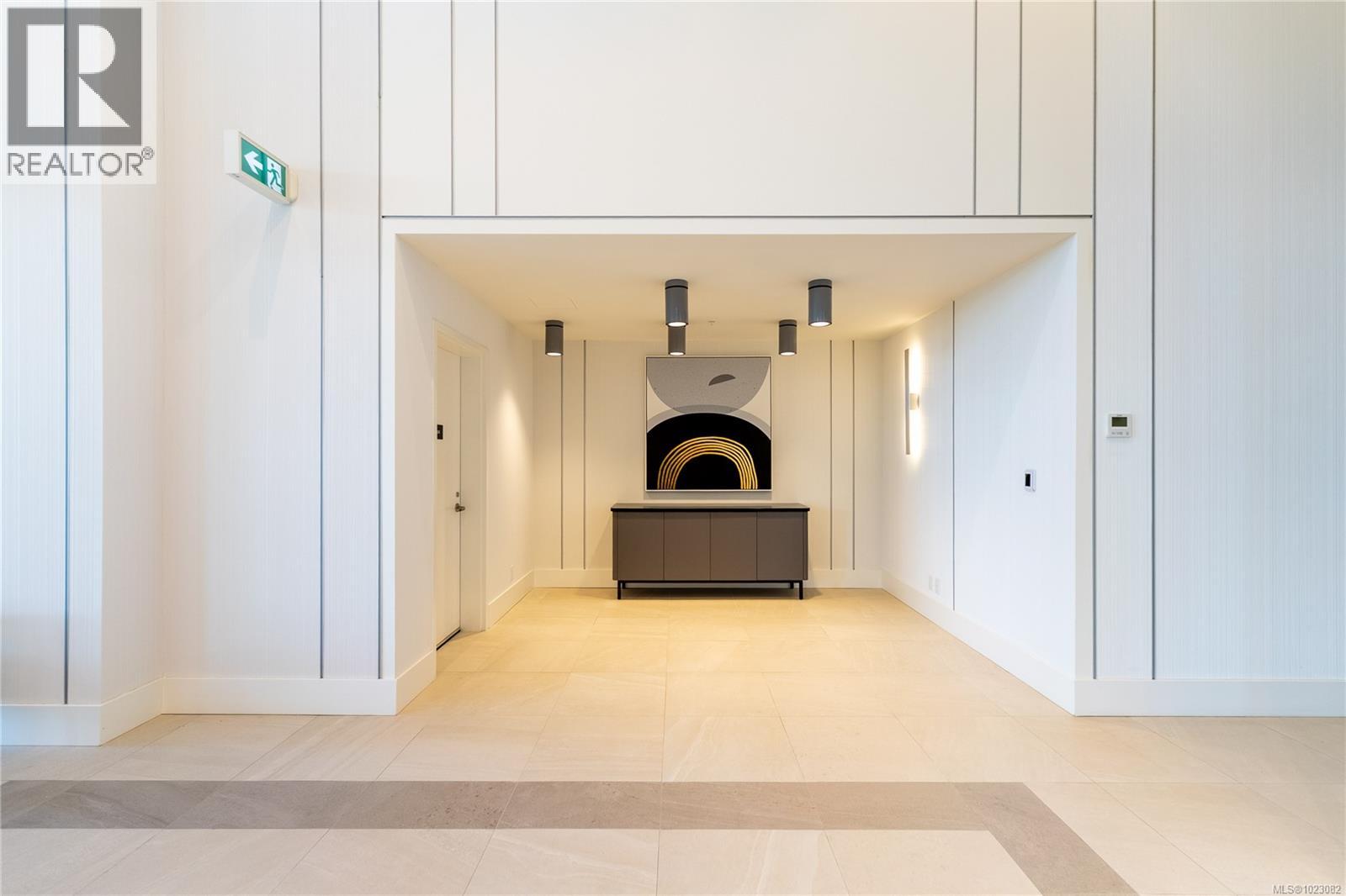 1006 2000 Hannington Road, Langford