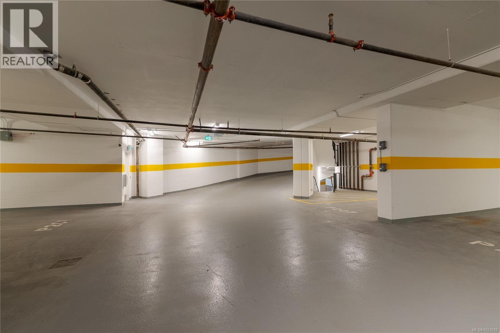 1006 2000 Hannington Road, Langford