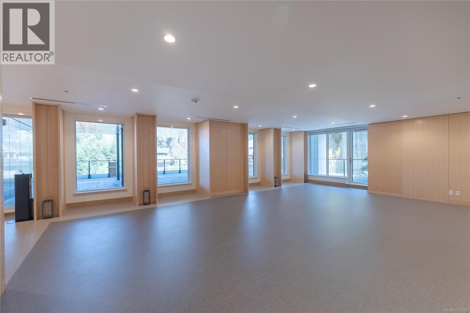 1006 2000 Hannington Road, Langford