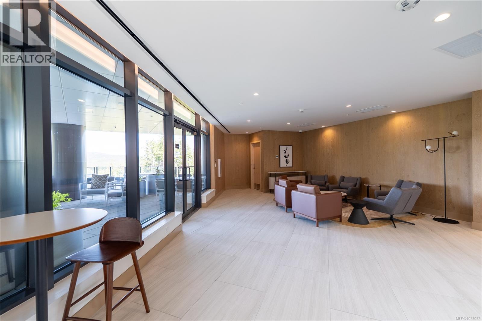 1006 2000 Hannington Road, Langford