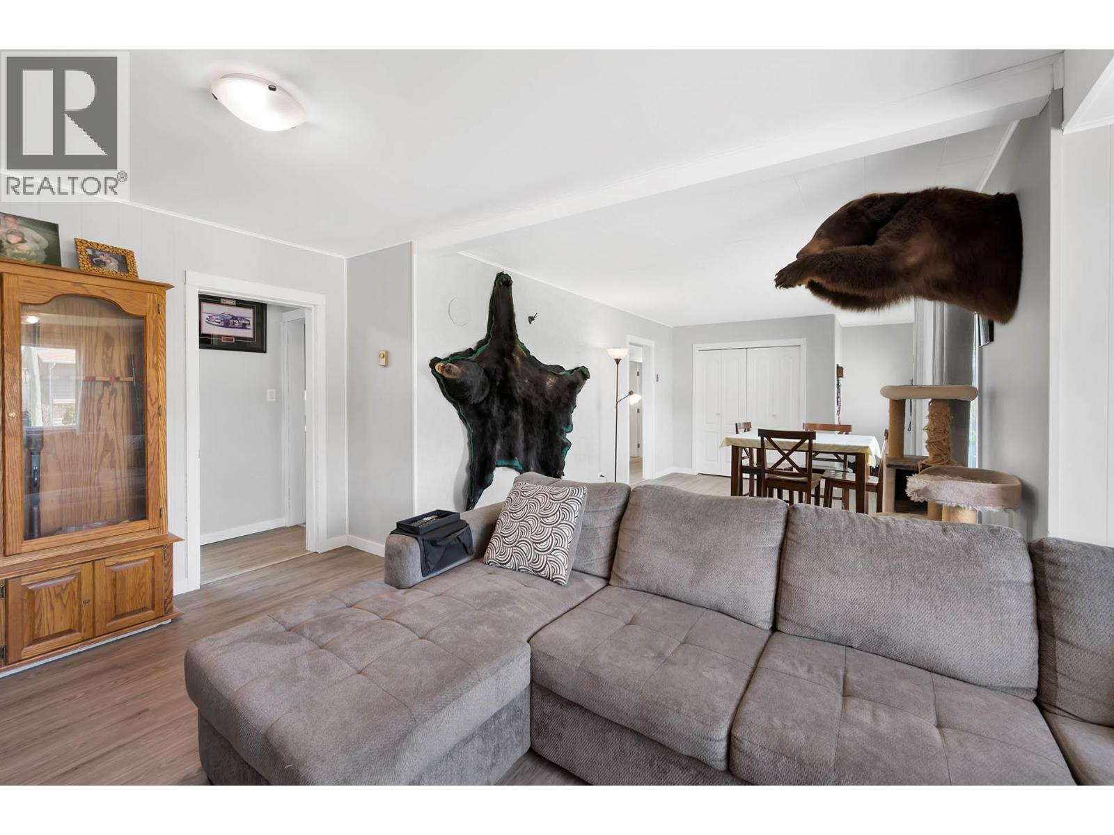 327 Pine Street - 16