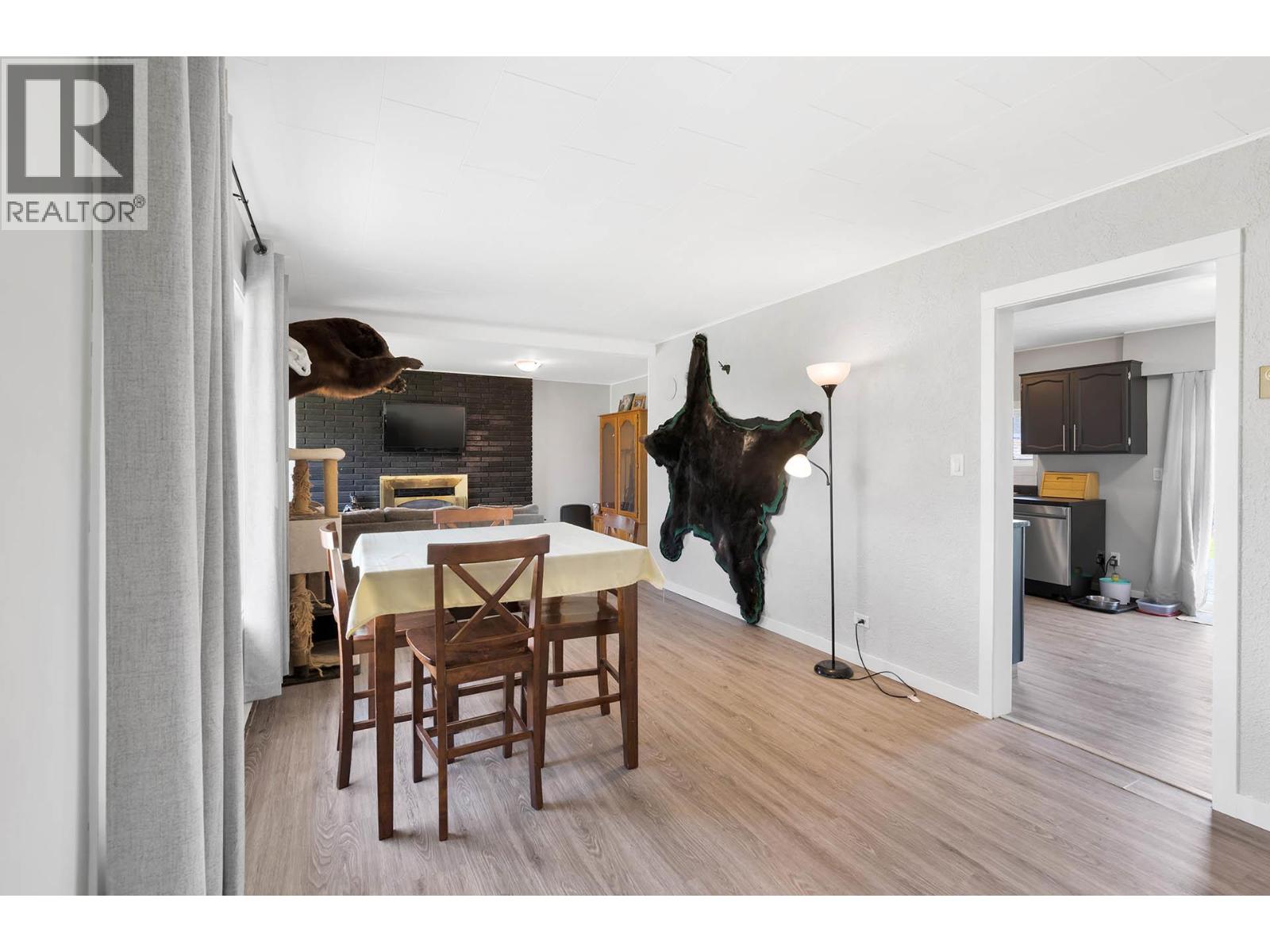 327 Pine Street - 19