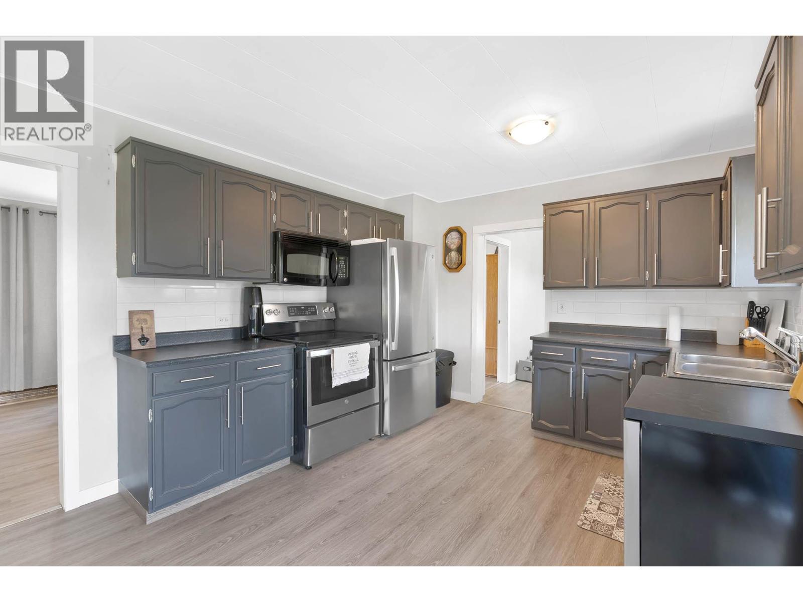 327 Pine Street - 20