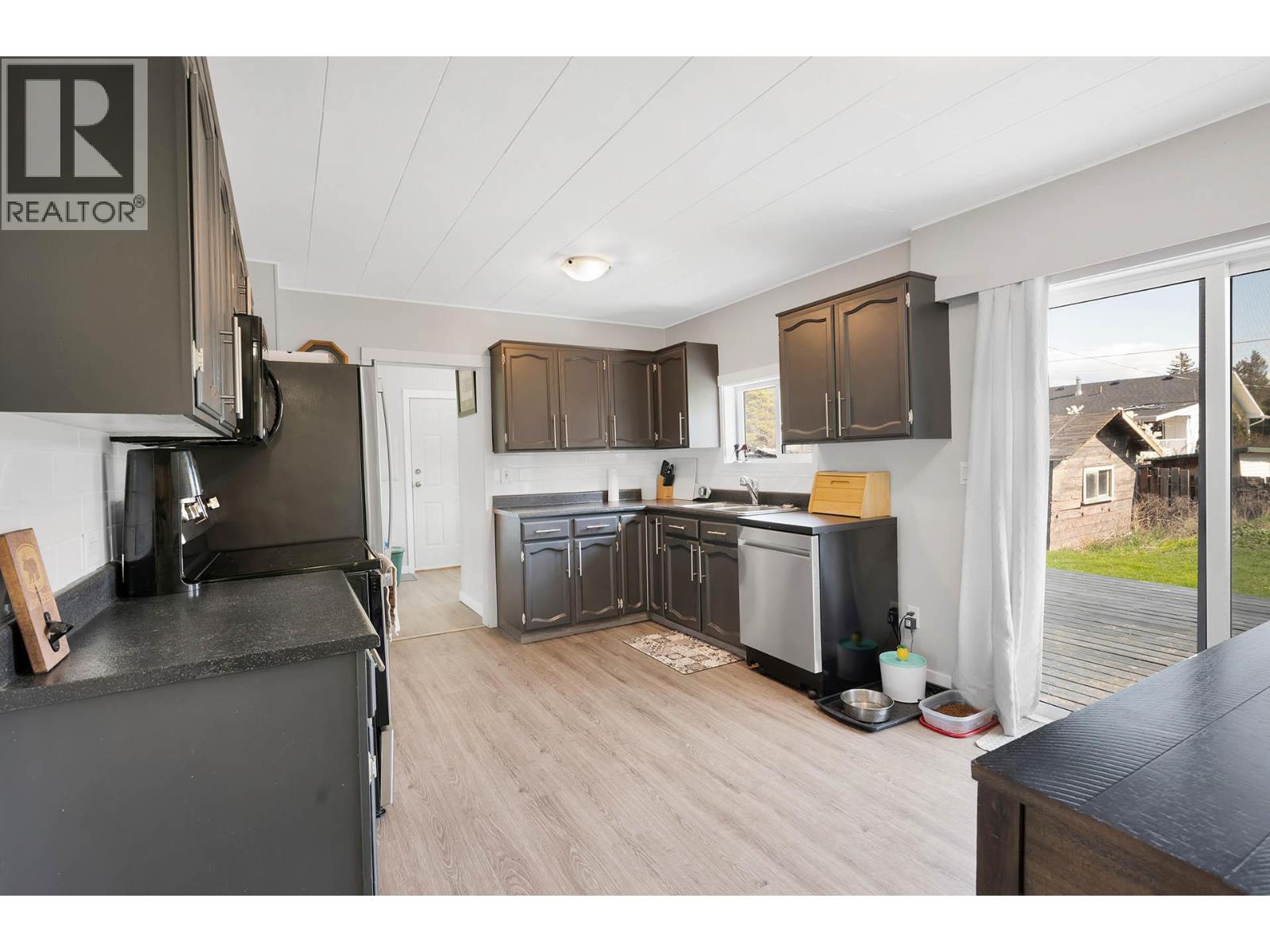 327 Pine Street - 25