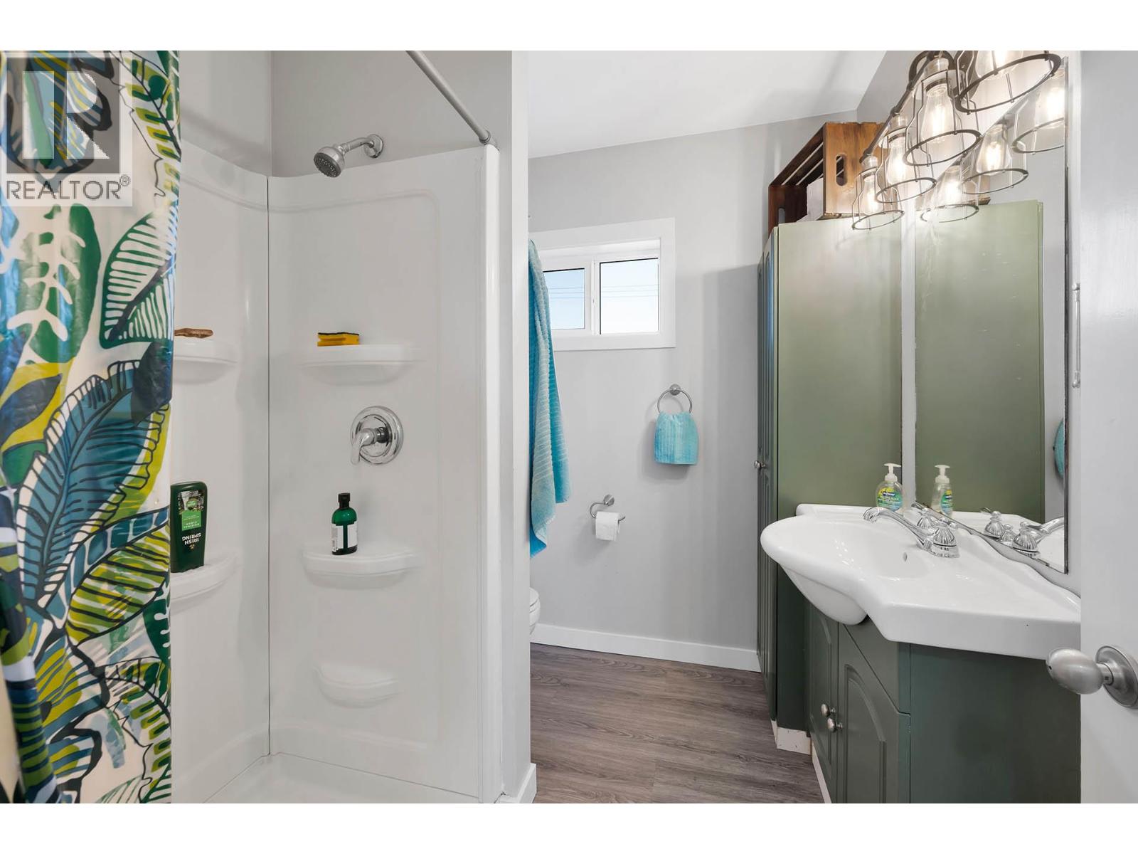 327 PINE STREET - 31