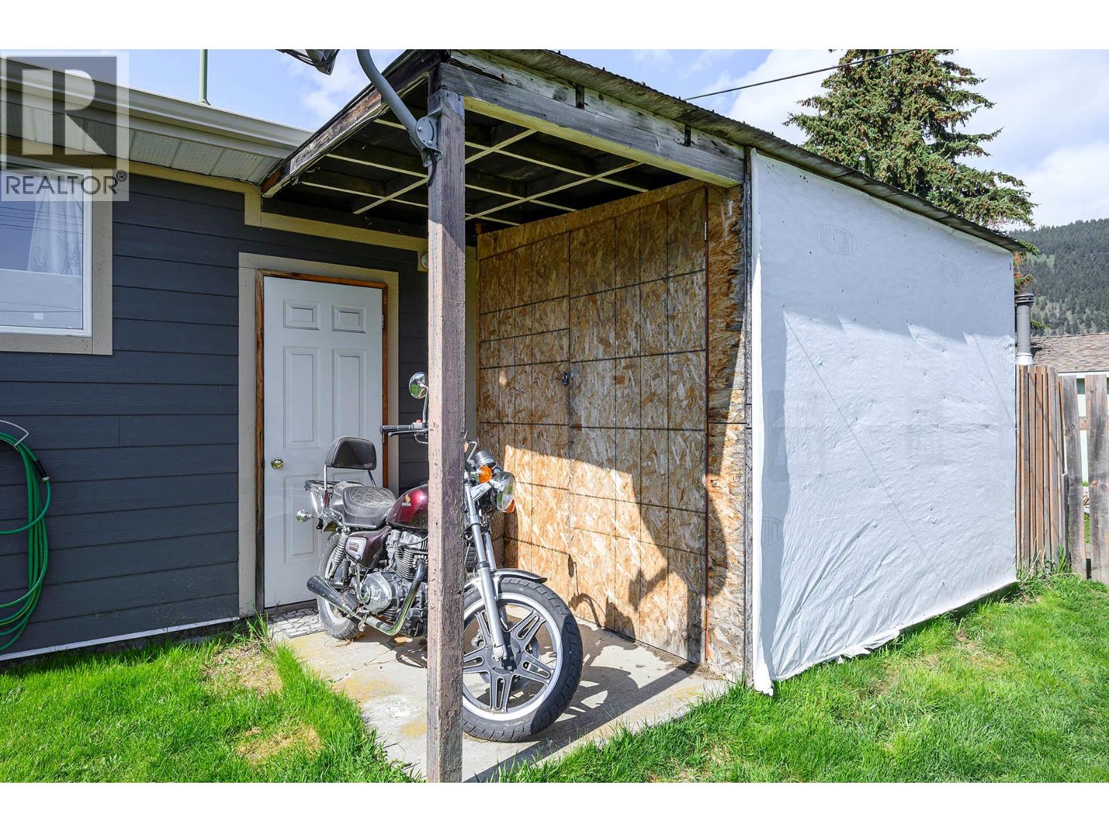 327 Pine Street - 41