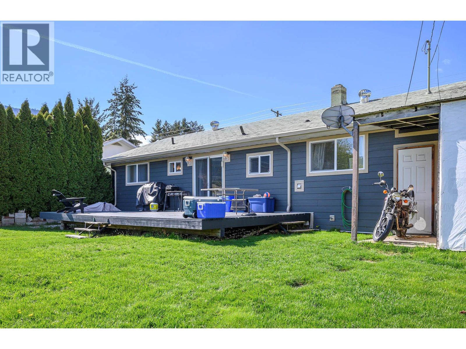 327 Pine Street - 52