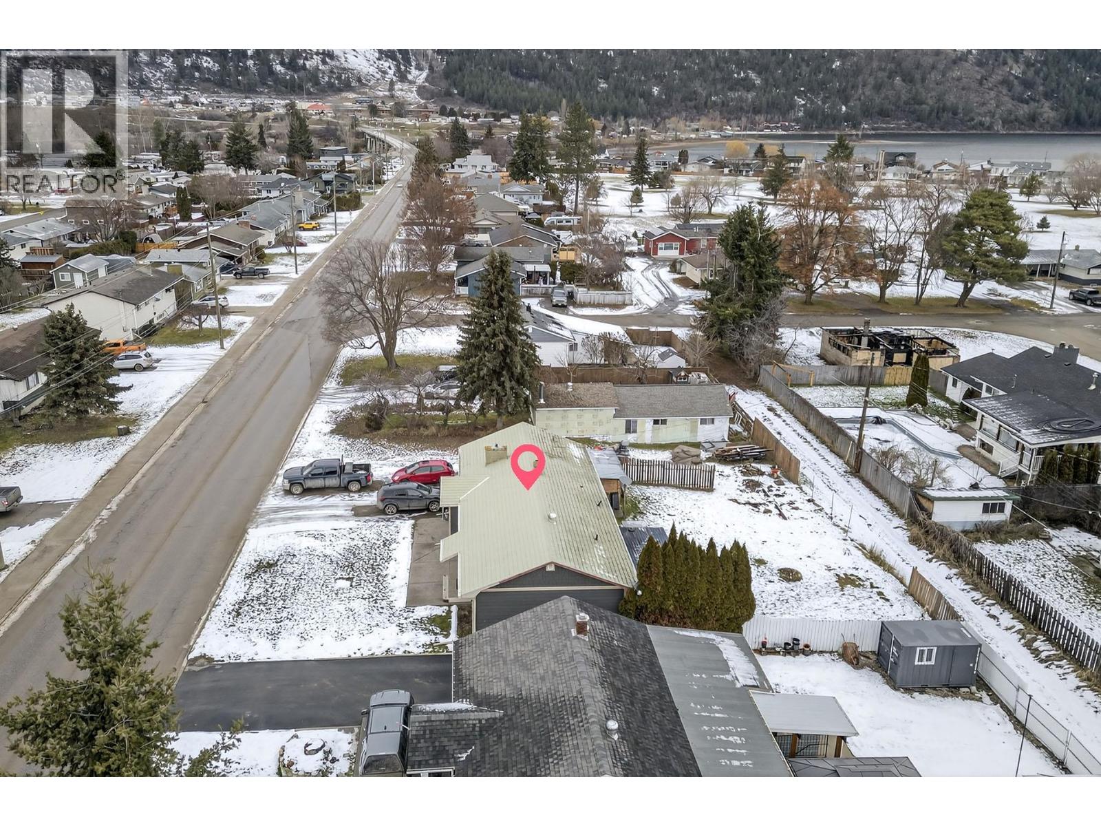 327 Pine Street - 53