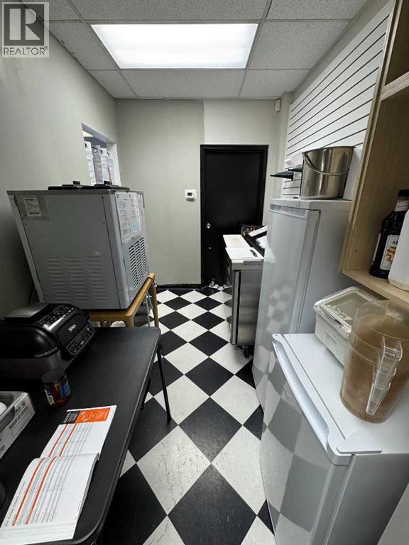 Business for Sale in   Avenue NE Tuxedo Park Calgary 