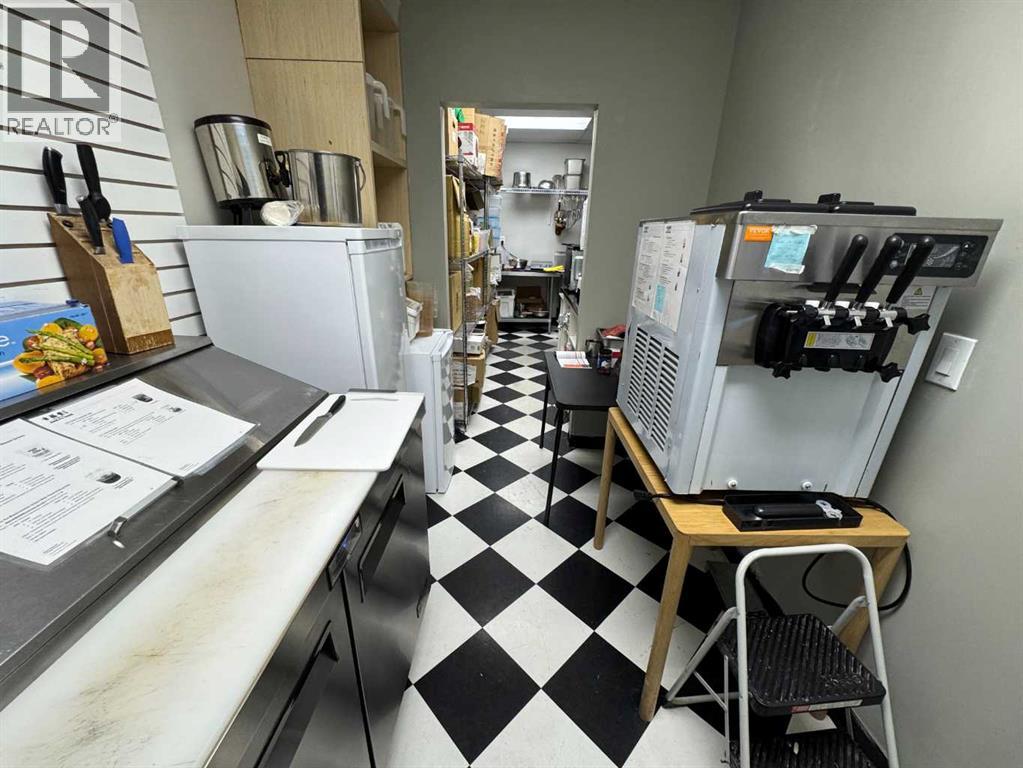 Business for Sale in   Avenue NE Tuxedo Park Calgary 