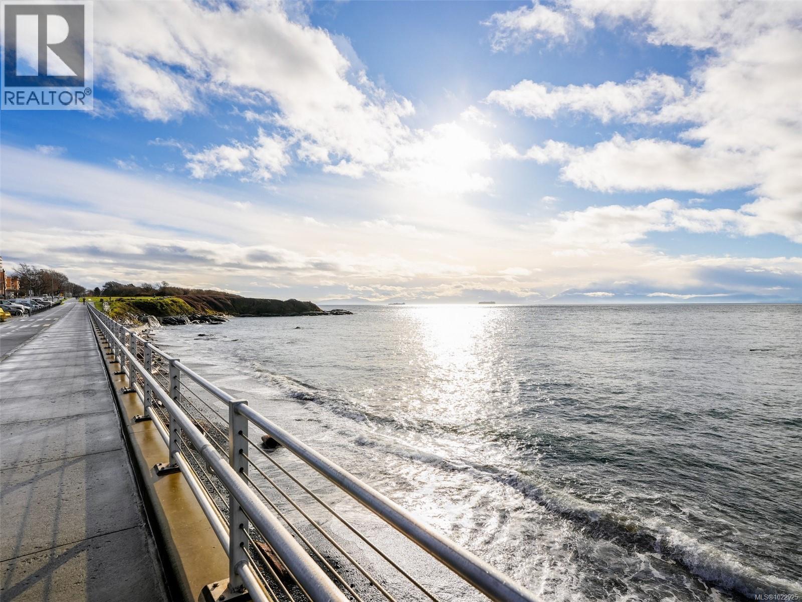 202 360 Dallas Road, Victoria