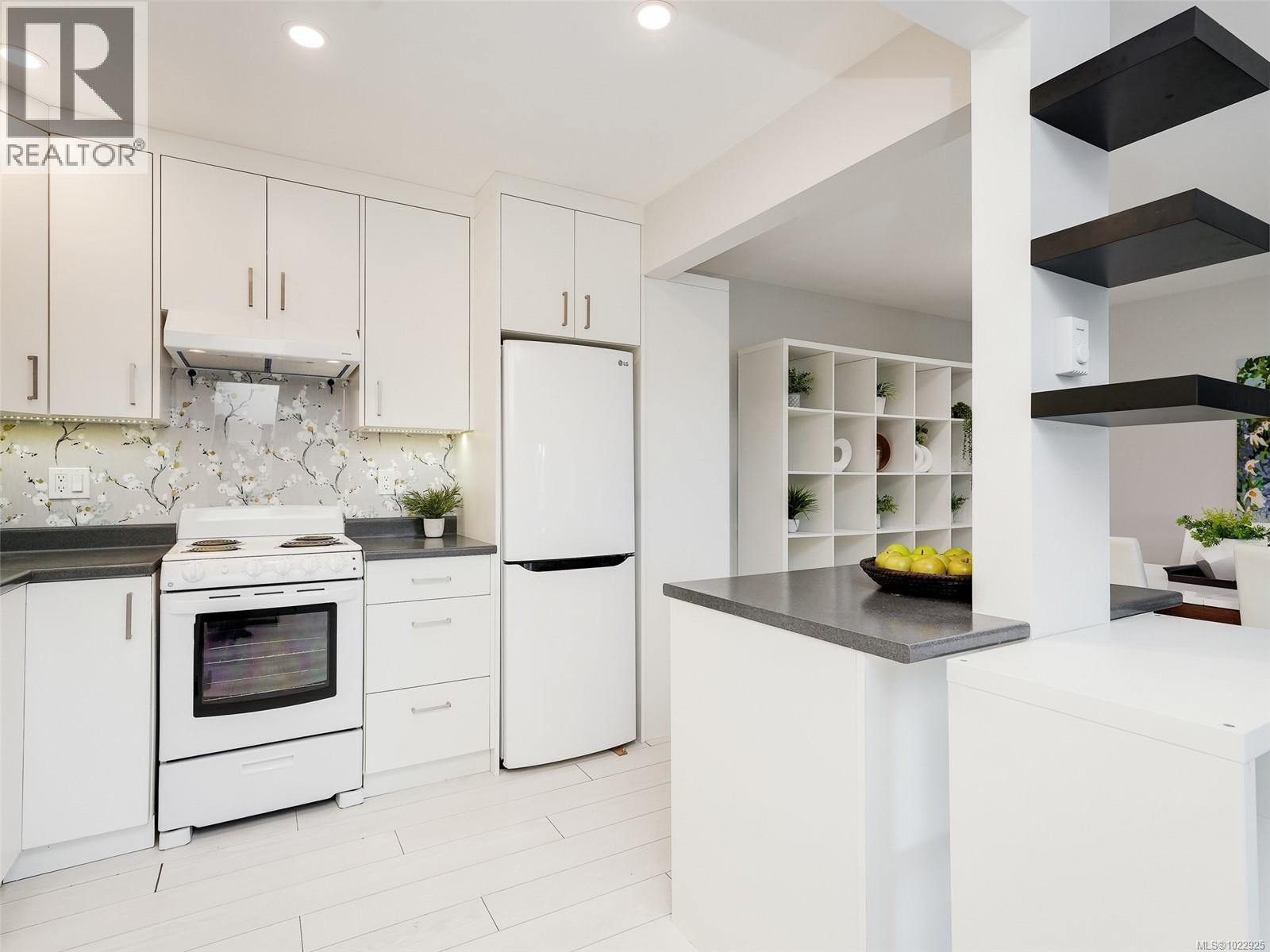 202 360 Dallas Road, Victoria