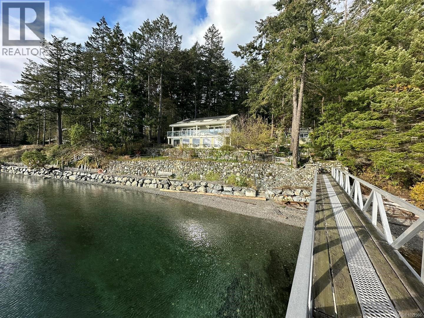 10 McKenzie Cres - 2