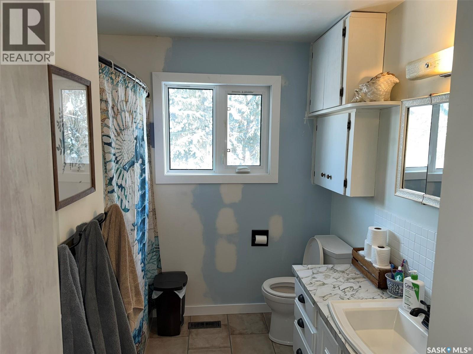 410 Miller CRESCENT E — photo 12