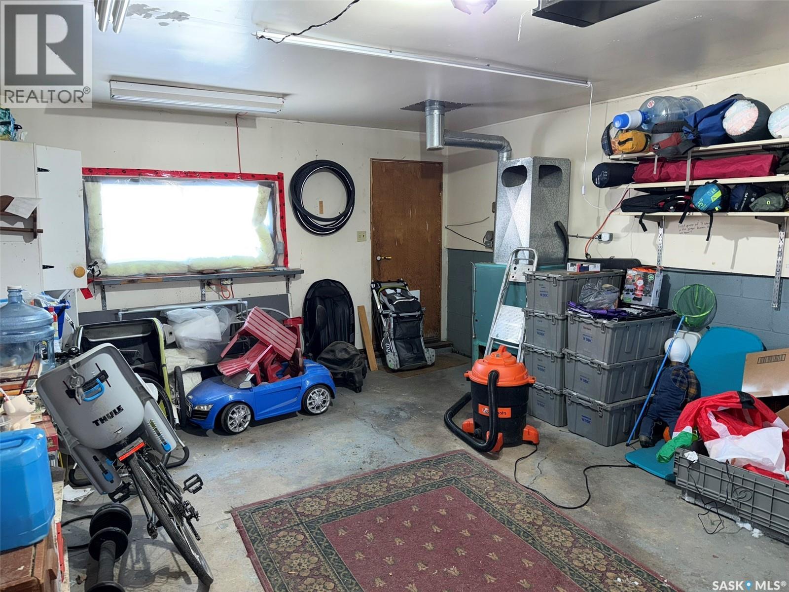 410 Miller CRESCENT E — photo 41