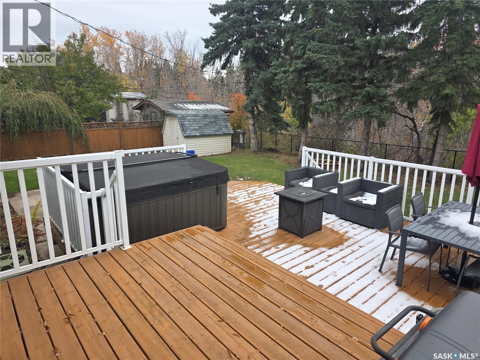 410 Miller CRESCENT E — photo 47