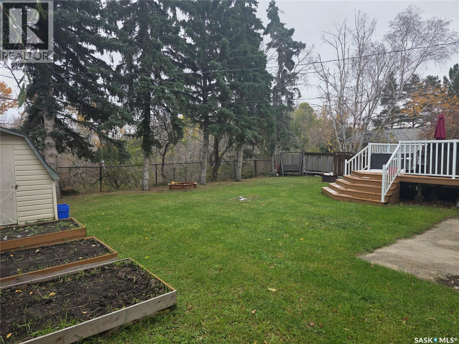 410 Miller CRESCENT E — photo 49