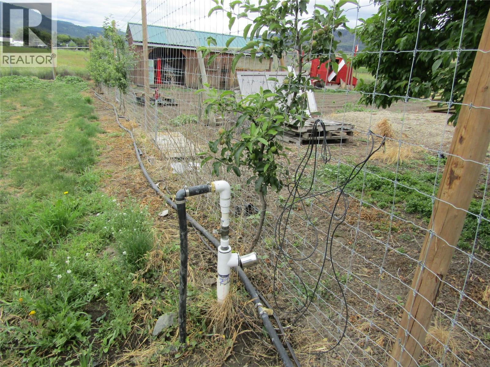 5940 Spencer Road, Grand Forks