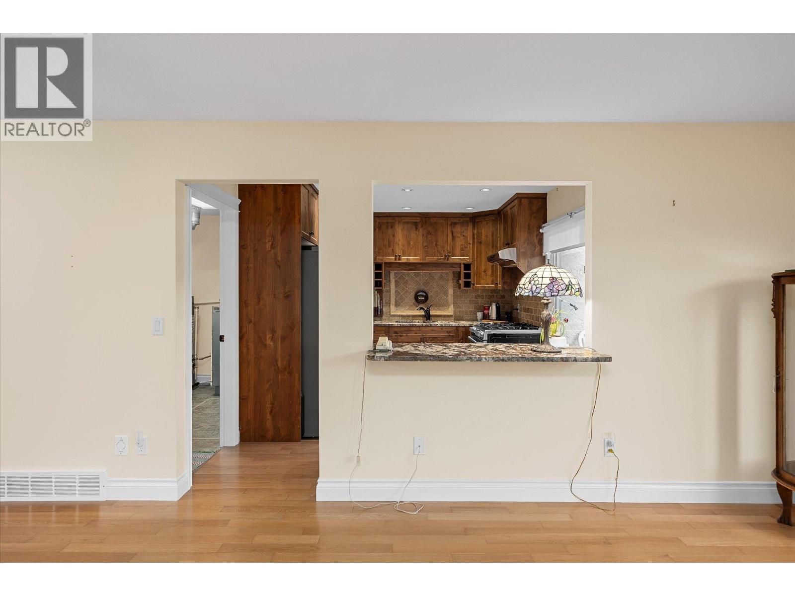 5 1209 Brookside Avenue, Kelowna