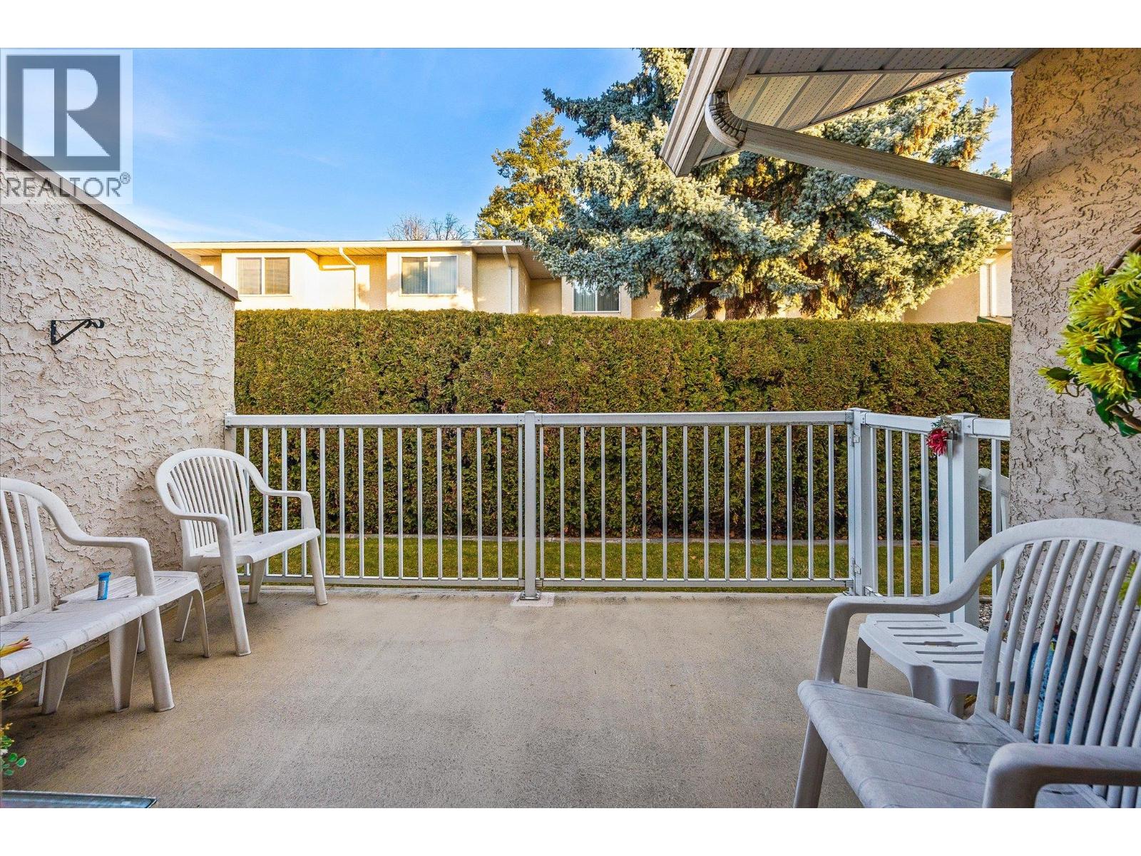 5 1209 Brookside Avenue, Kelowna