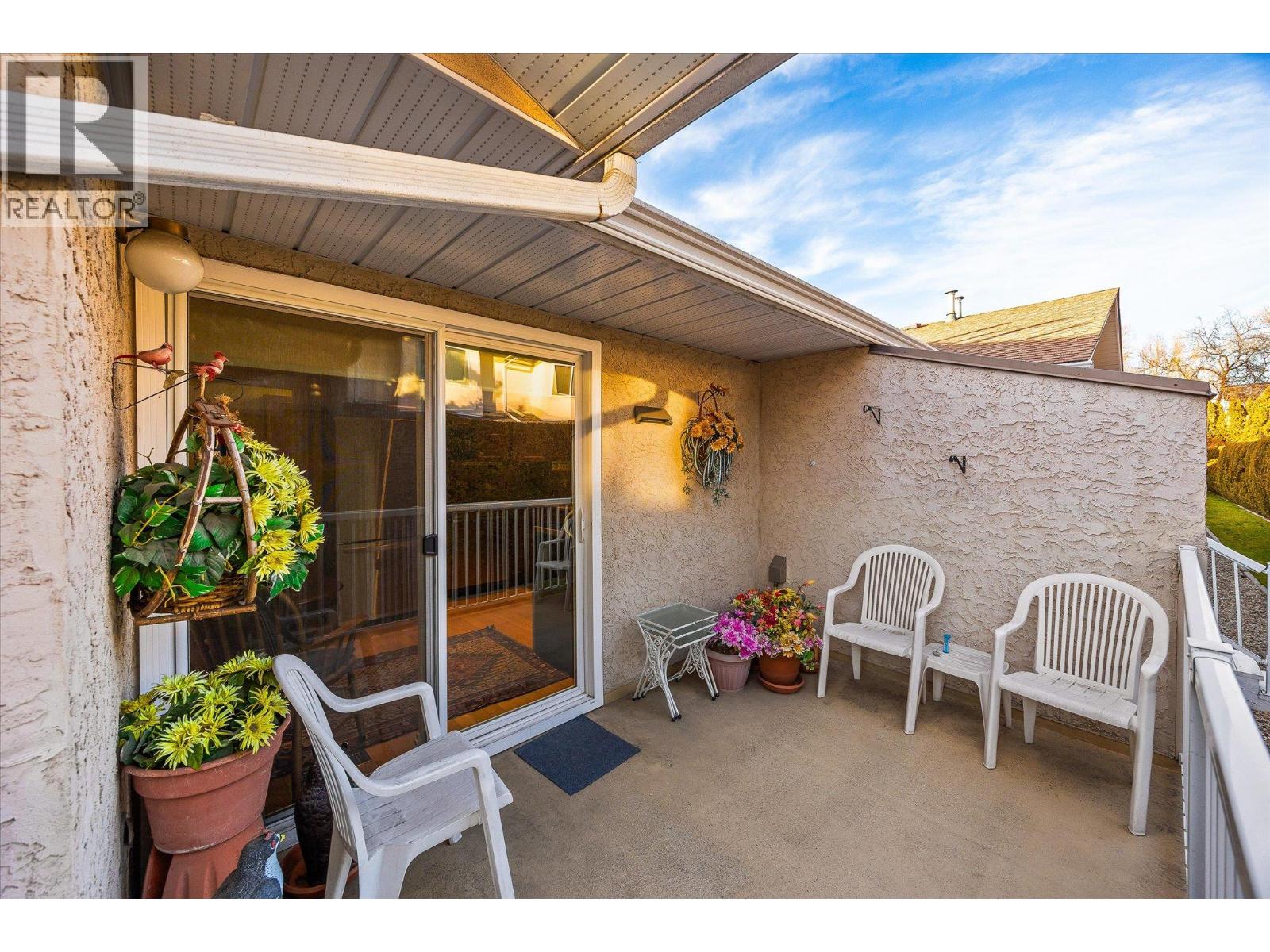 5 1209 Brookside Avenue, Kelowna