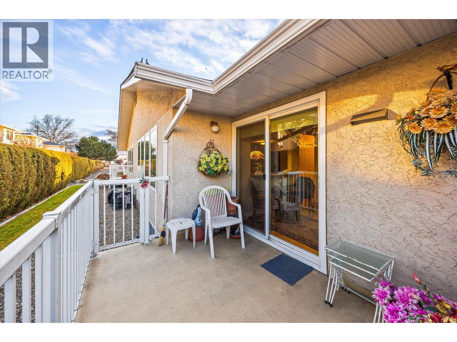 5 1209 Brookside Avenue, Kelowna