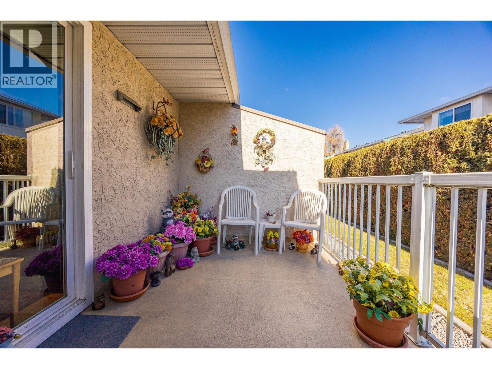 5 1209 Brookside Avenue, Kelowna