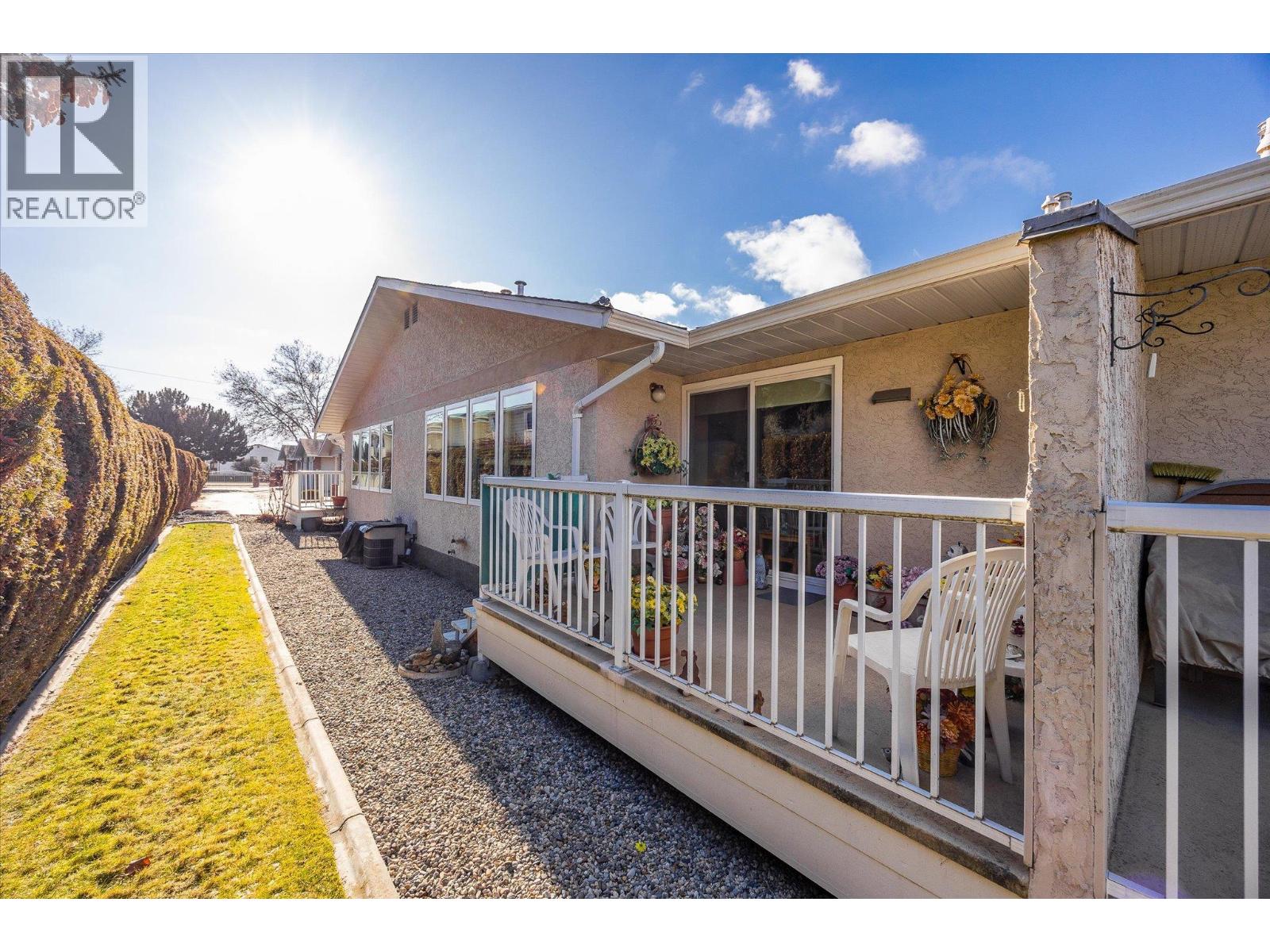 5 1209 Brookside Avenue, Kelowna