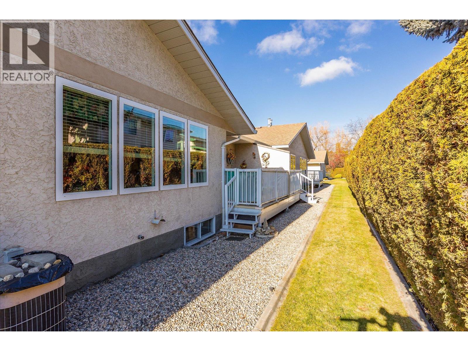 5 1209 Brookside Avenue, Kelowna