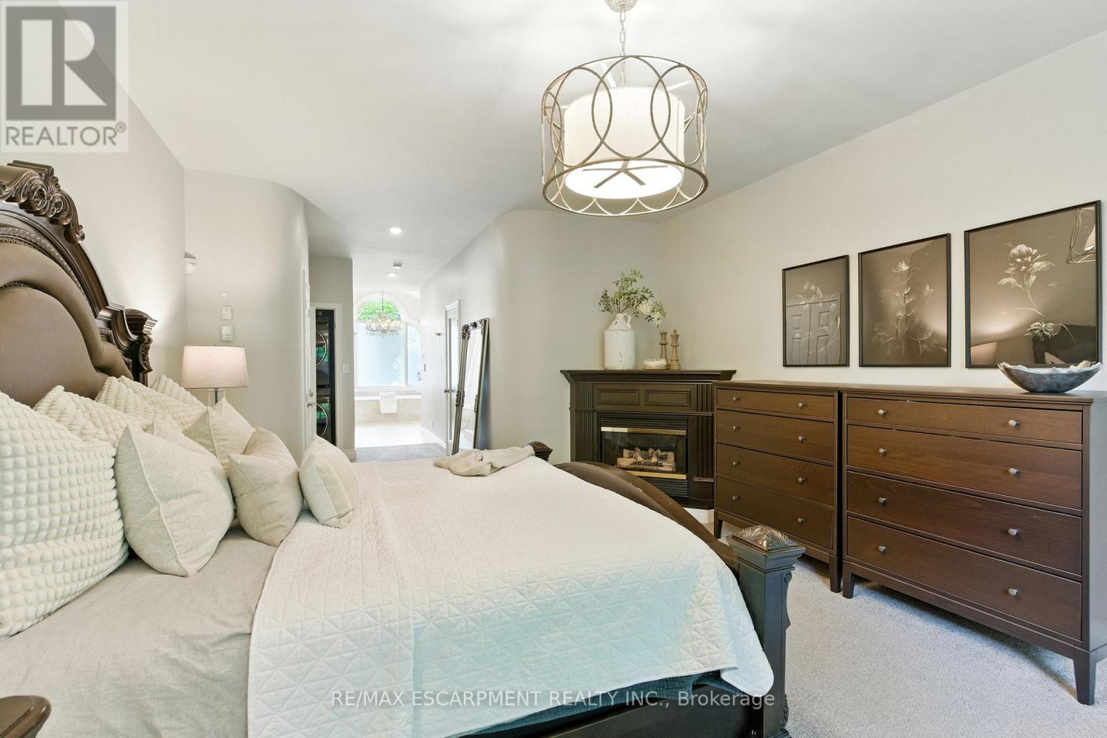 26 PARKSHORE PLACE - Photo 5 of 49, Hamilton (Carlisle), Ontario