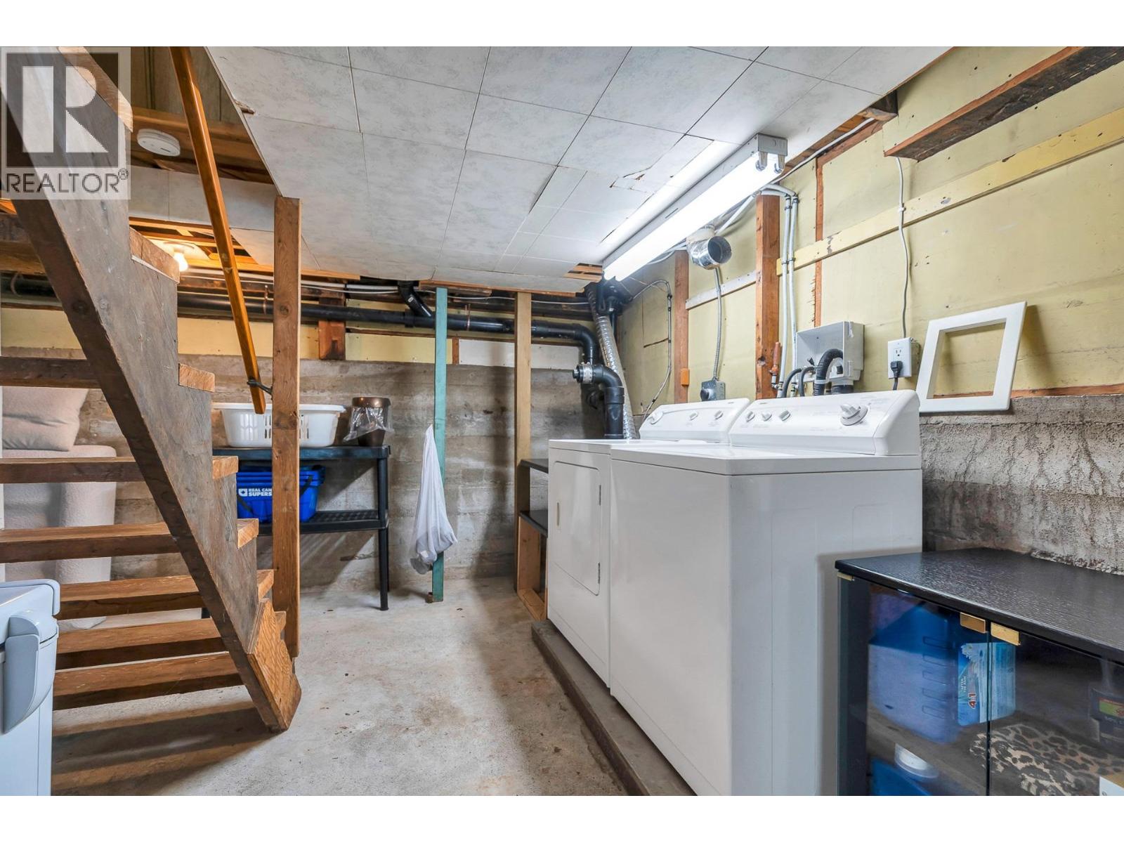 221 LEBLEU STREET, Coquitlam