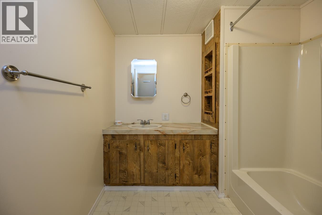 8487 PETER ROAD, Prince George