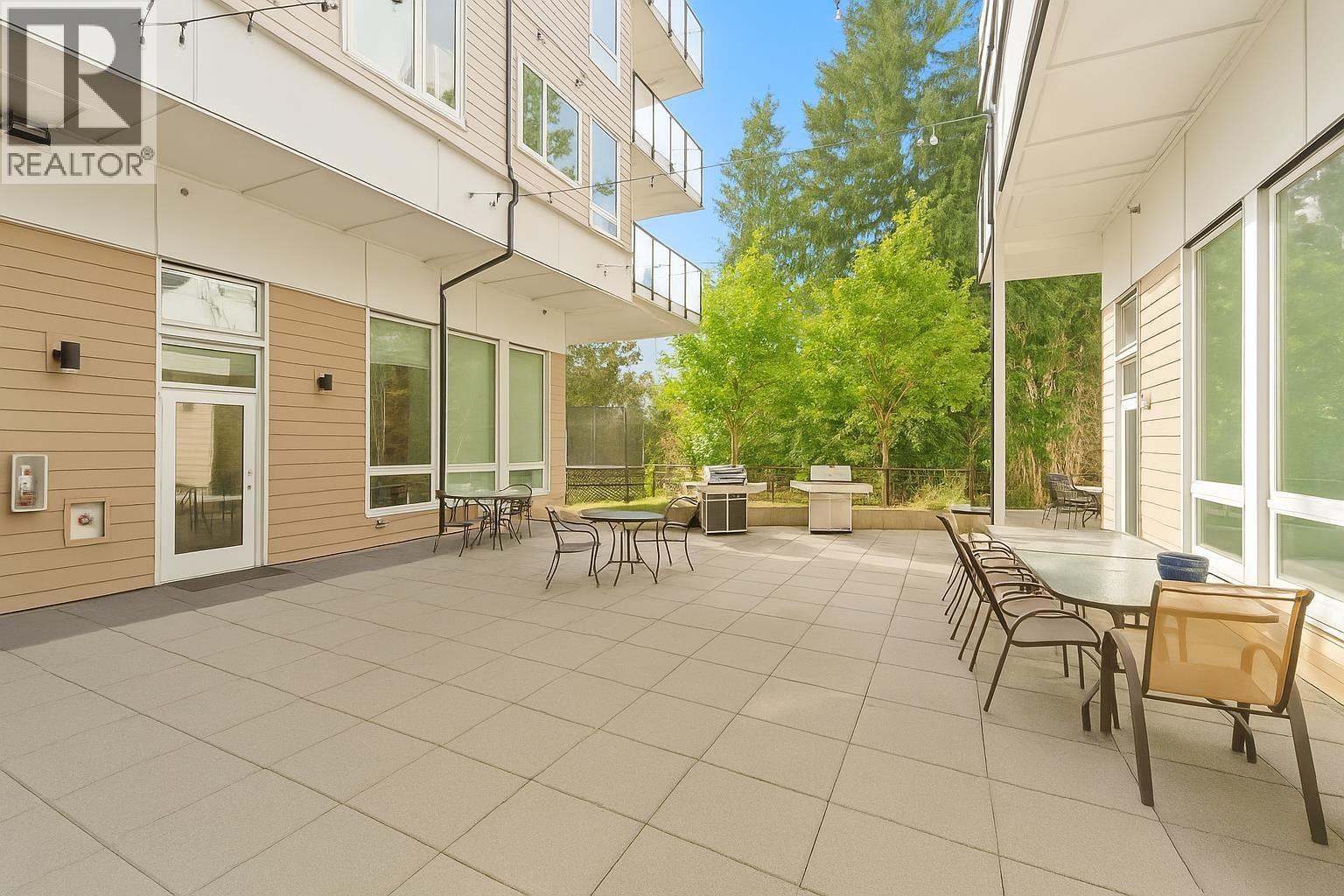 TH5 2137 CHESTERFIELD AVENUE, North Vancouver