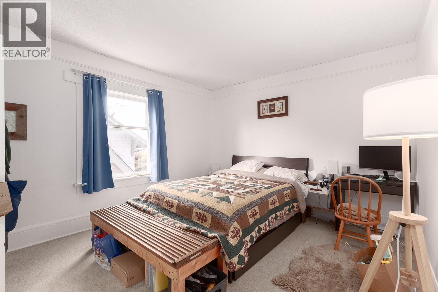 2483 W 6TH AVENUE, Vancouver