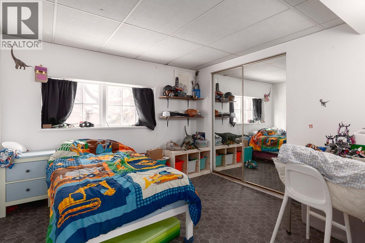 2483 W 6TH AVENUE, Vancouver