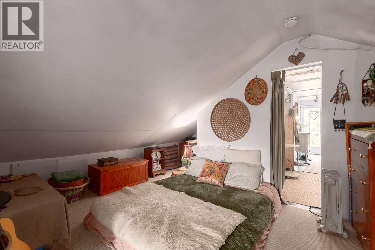 2483 W 6TH AVENUE, Vancouver