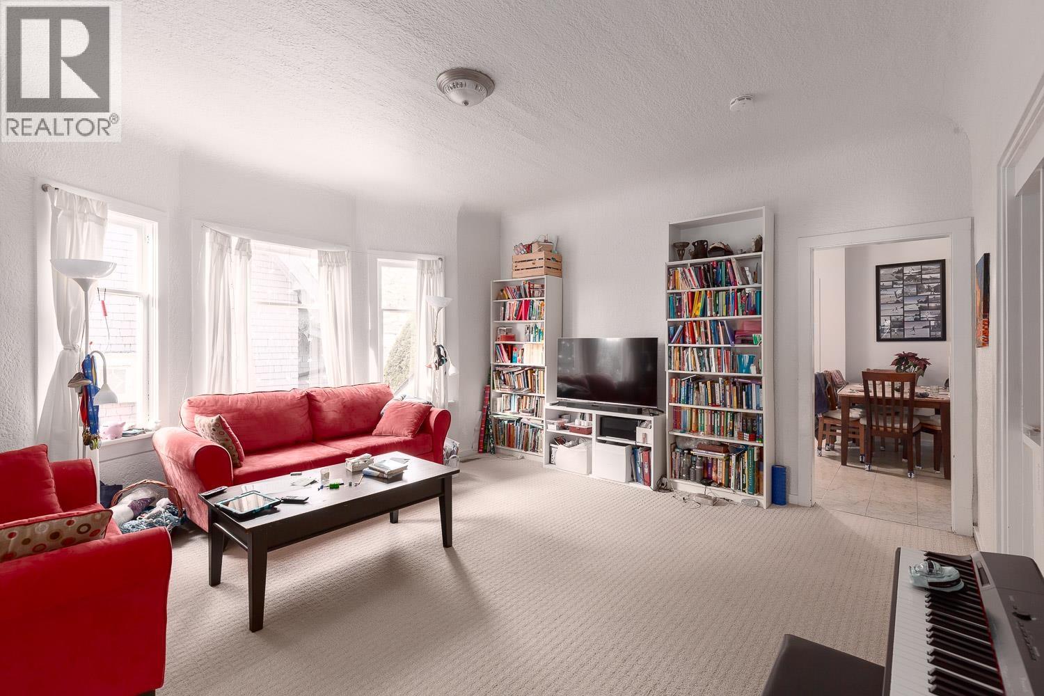 2483 W 6TH AVENUE, Vancouver