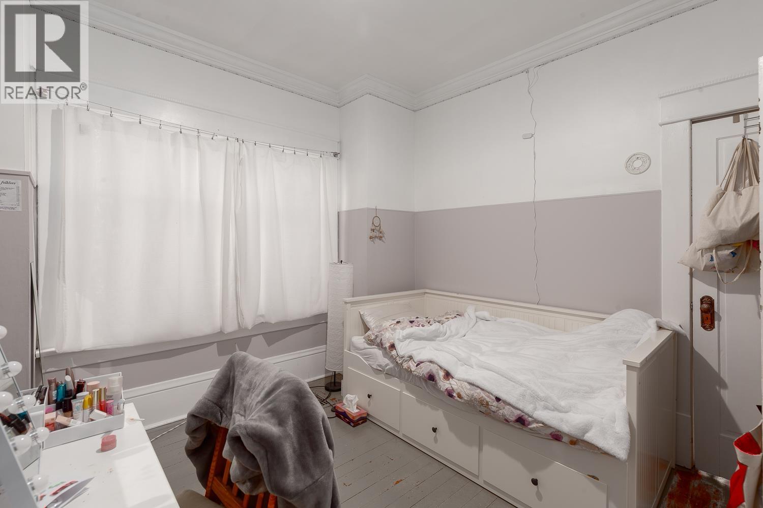 2483 W 6TH AVENUE, Vancouver