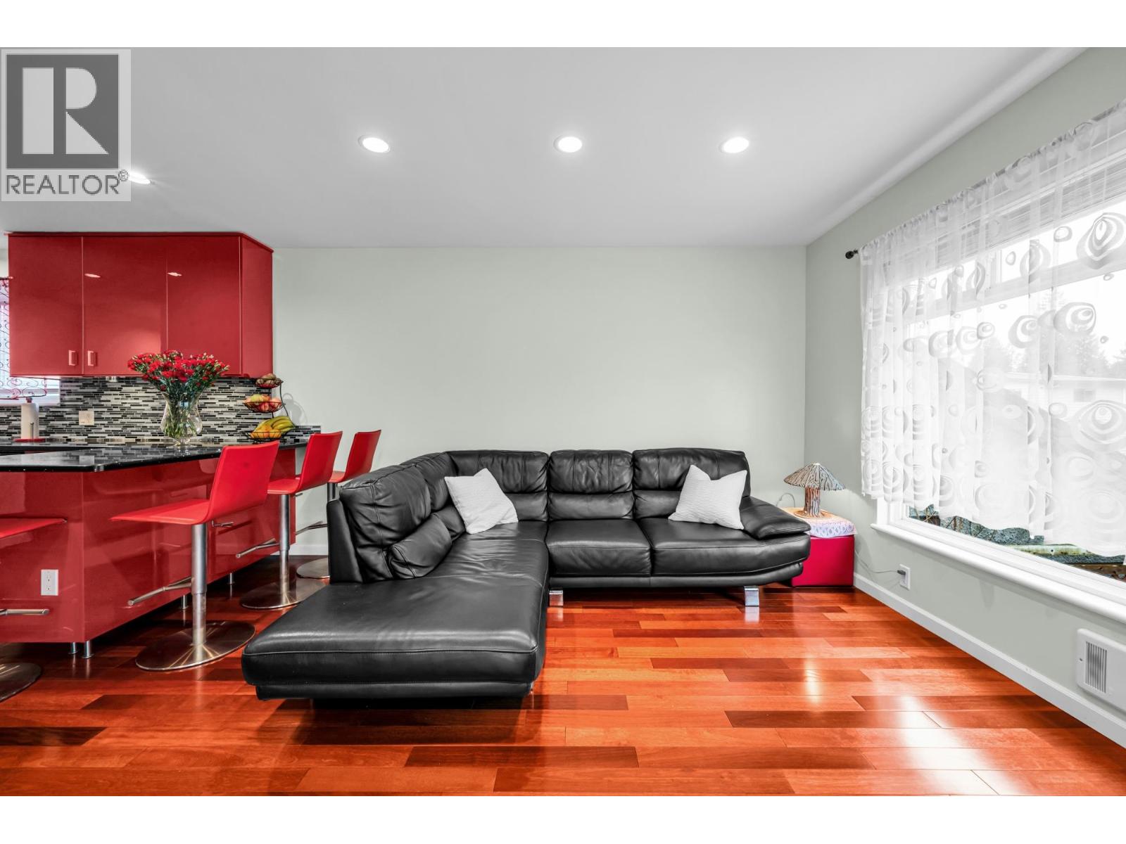 773 PRAIRIE AVENUE, Port Coquitlam