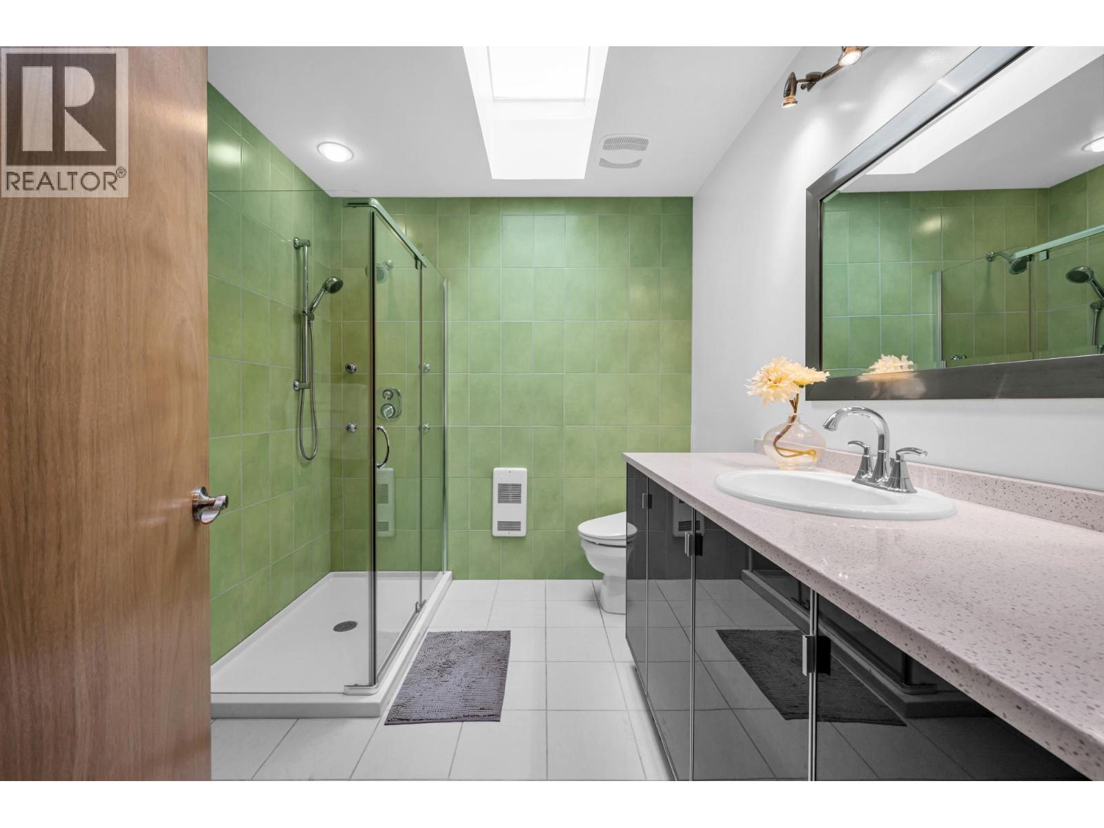 773 PRAIRIE AVENUE, Port Coquitlam