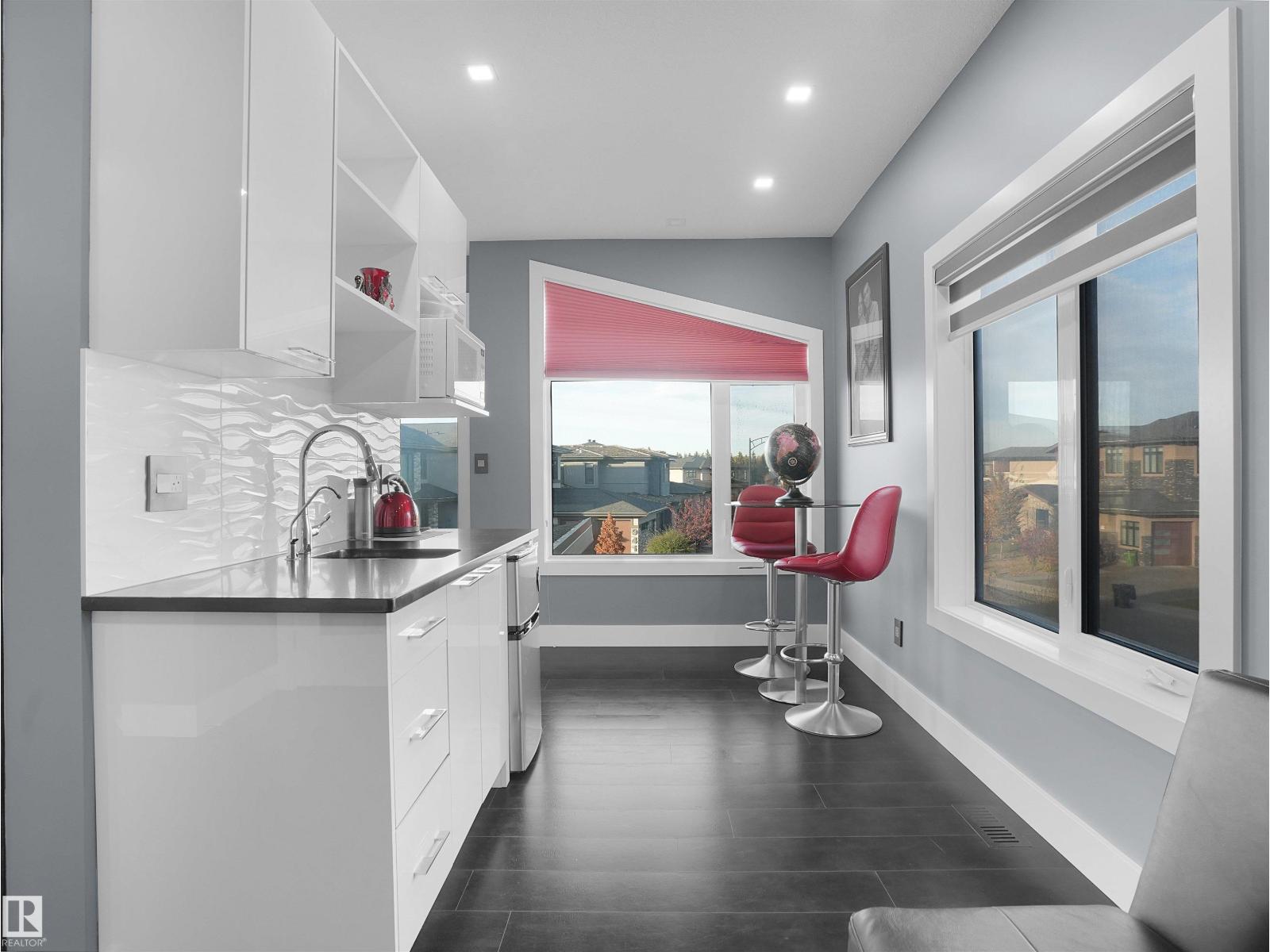 913 WOOD PL NW, Edmonton