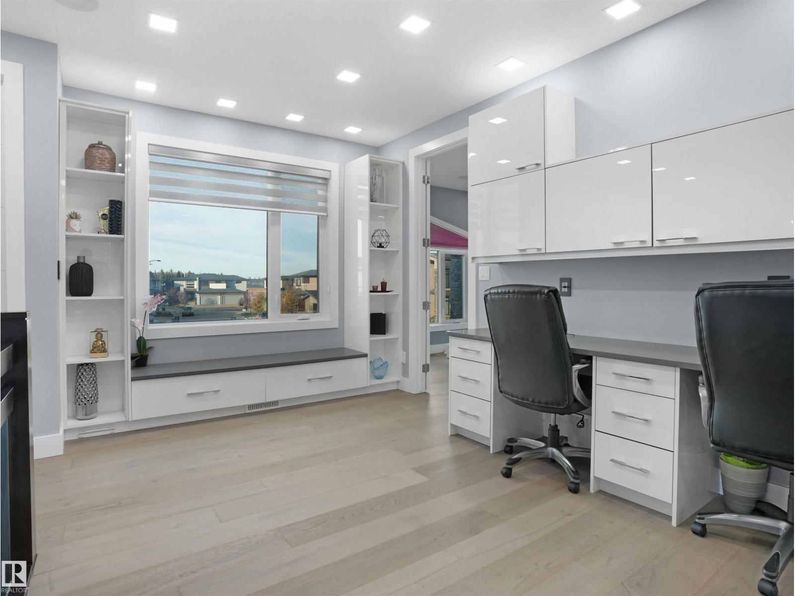 913 WOOD PL NW, Edmonton