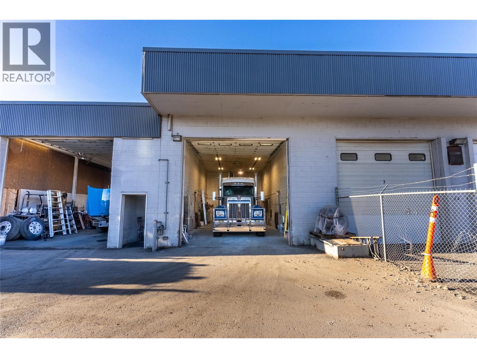  2045 Trans Canada Highway West, Kamloops