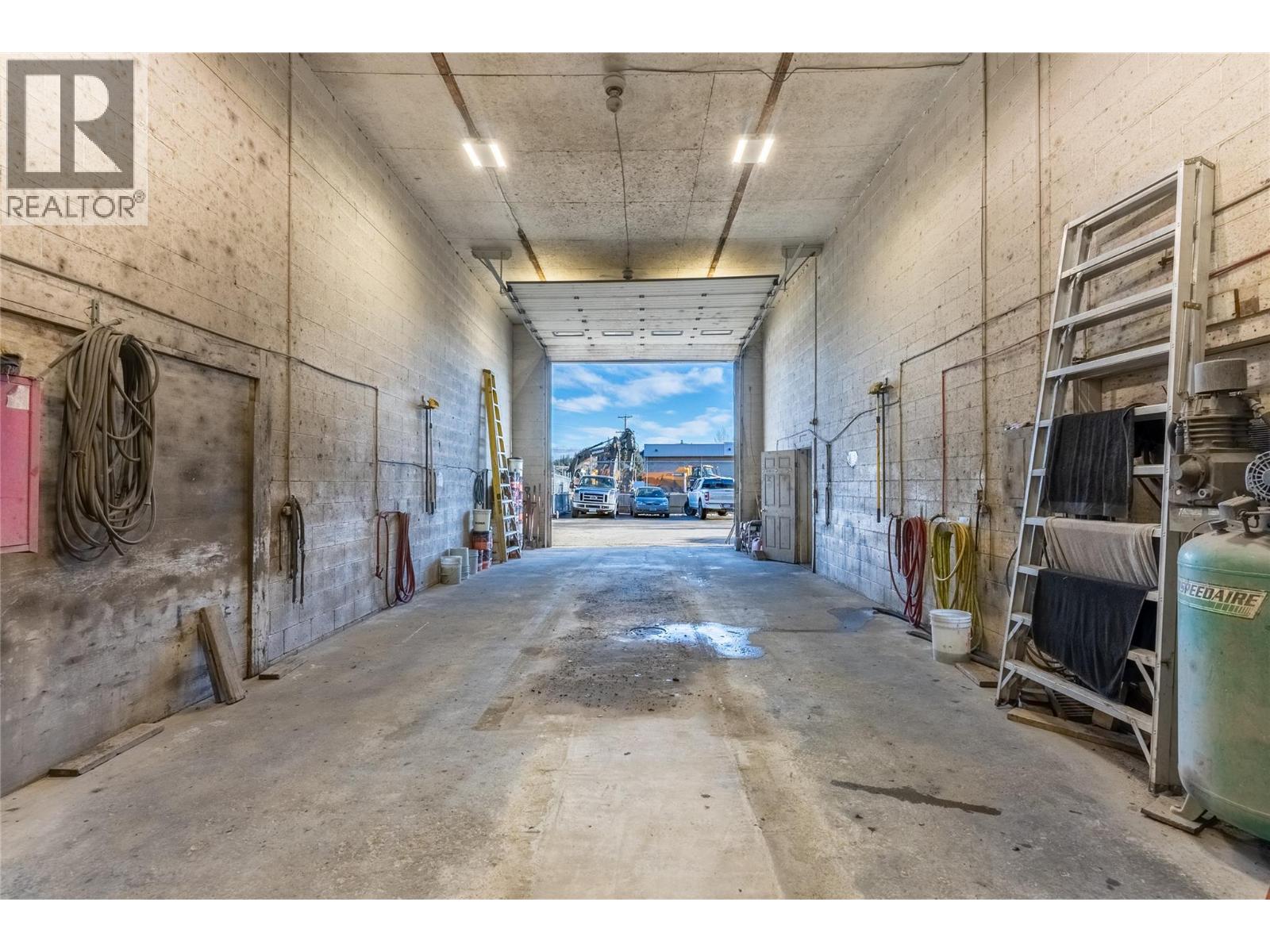  2045 Trans Canada Highway West, Kamloops