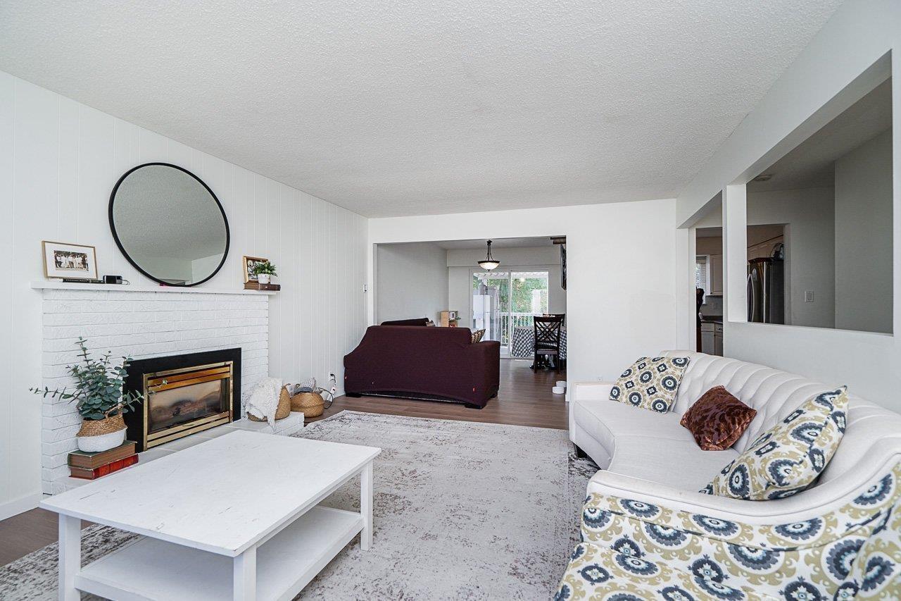 13728 BLACKBURN AVENUE, White Rock