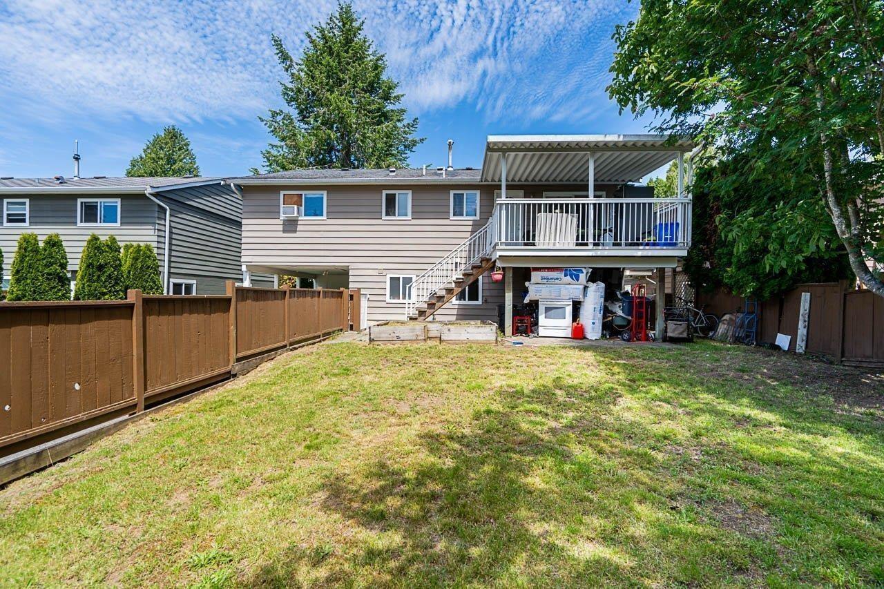 13728 BLACKBURN AVENUE, White Rock