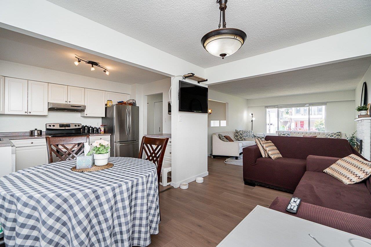 13728 BLACKBURN AVENUE, White Rock