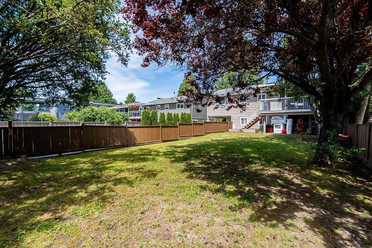 13728 BLACKBURN AVENUE, White Rock