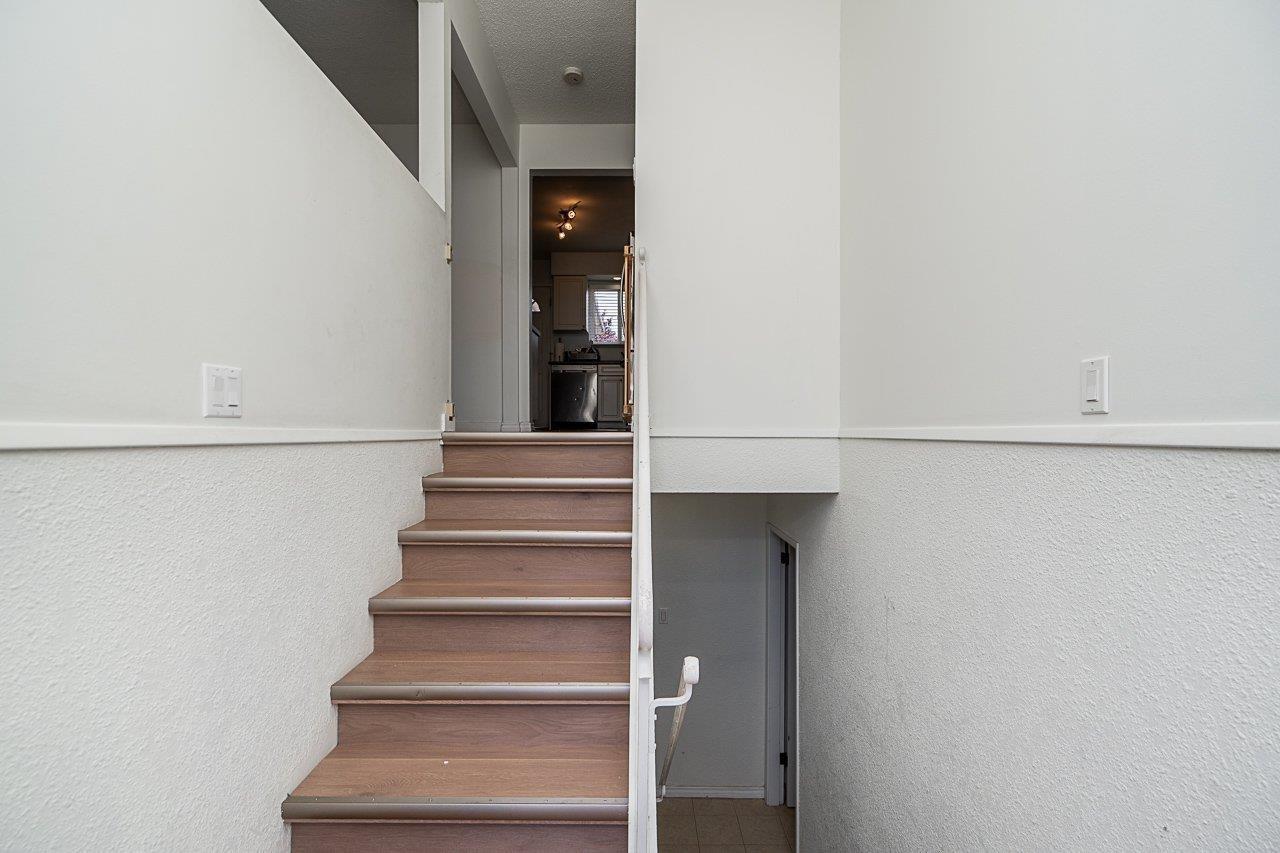 13728 BLACKBURN AVENUE, White Rock